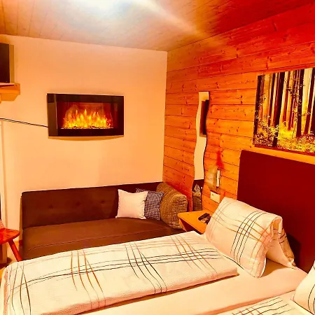 Gaestehaus Kaiserglueck Bed & Breakfast *