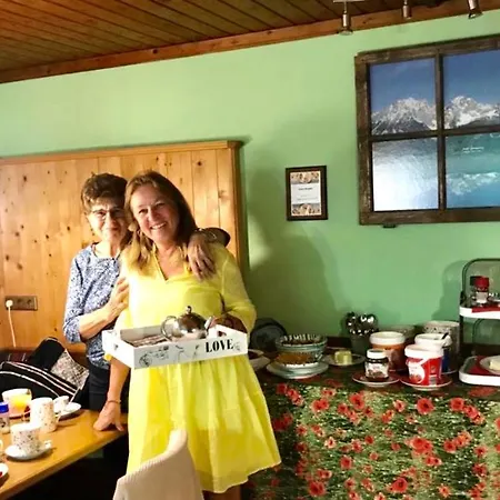Bed & Breakfast Gaestehaus Kaiserglueck